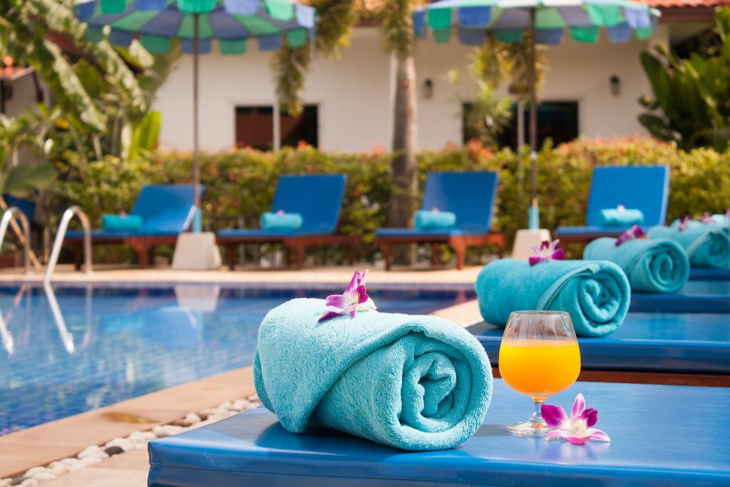 Bangtao Varee Beach Strand Bang Tao Exterior foto
